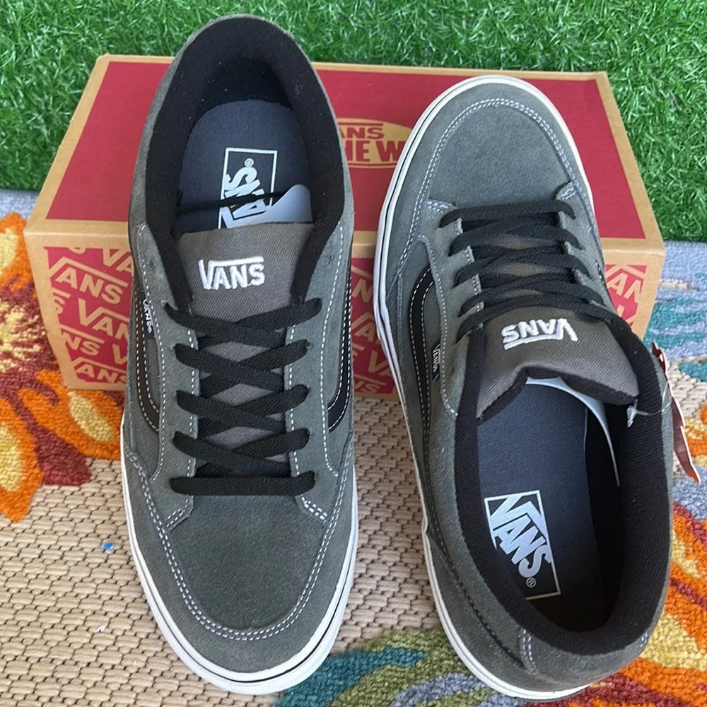 Vans Bearcat
Charcoal/White/Black
VN000DT2CWE Men’s sneakers - Picture 13 of 16